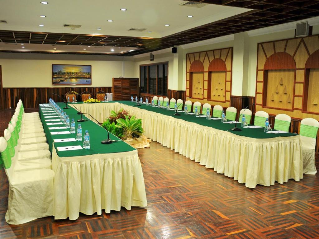 Angkor Hotel Siem Reap Exterior photo