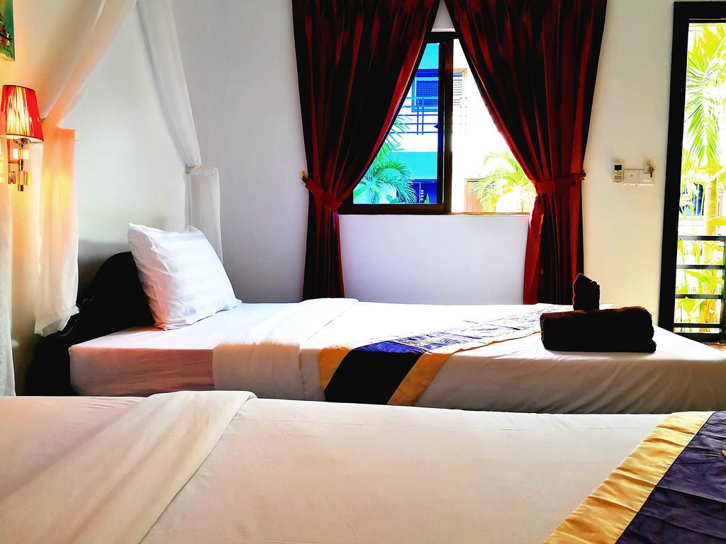 Angkor Hotel Siem Reap Exterior photo